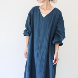 【全２２色】ふわふわ厚みが2倍！厚手ダブルガーゼワンピース／ボリューム袖のバックタックVネックリラクシングワンピース 6枚目の画像