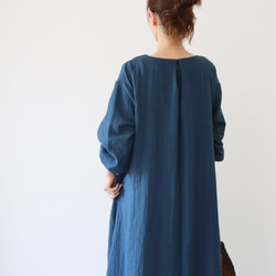 【全２２色】ふわふわ厚みが2倍！厚手ダブルガーゼワンピース／ボリューム袖のバックタックVネックリラクシングワンピース 5枚目の画像