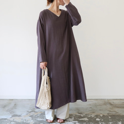 ふわふわ厚みが2倍／ゆったりリラックスワンピース／厚手ダブルガーゼワンピース／オーバーサイズ／ルームウェア／チャコール 4枚目の画像