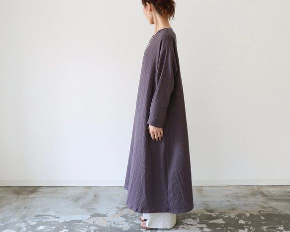 ふわふわ厚みが2倍／ゆったりリラックスワンピース／厚手ダブルガーゼワンピース／オーバーサイズ／ルームウェア／チャコール 8枚目の画像