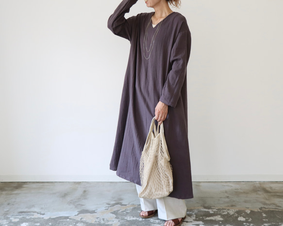 ふわふわ厚みが2倍／ゆったりリラックスワンピース／厚手ダブルガーゼワンピース／オーバーサイズ／ルームウェア／チャコール 6枚目の画像