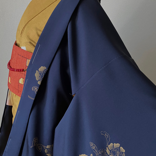 ナ4【26】◇逸品◇正絹◇色無地フルセット ◇地模様（花文様刺繍） ナ4