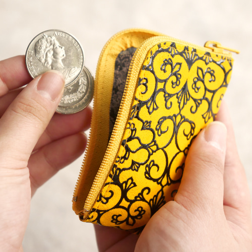 アイヌ文様×甲州印伝 角ドル・コインケース 【関根真紀 デザイン