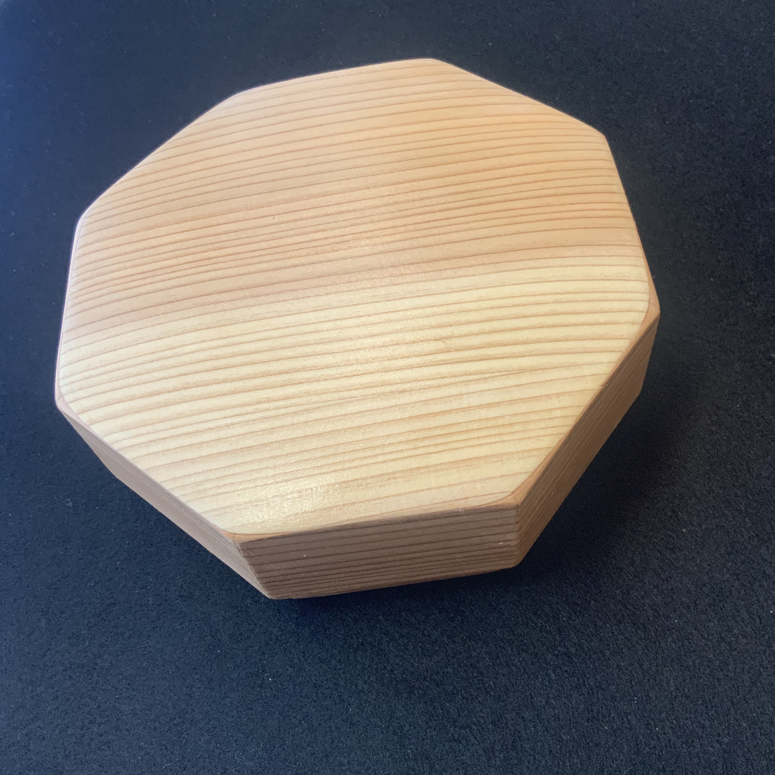 お弁当箱　花びらフチ　正八角形　480ml