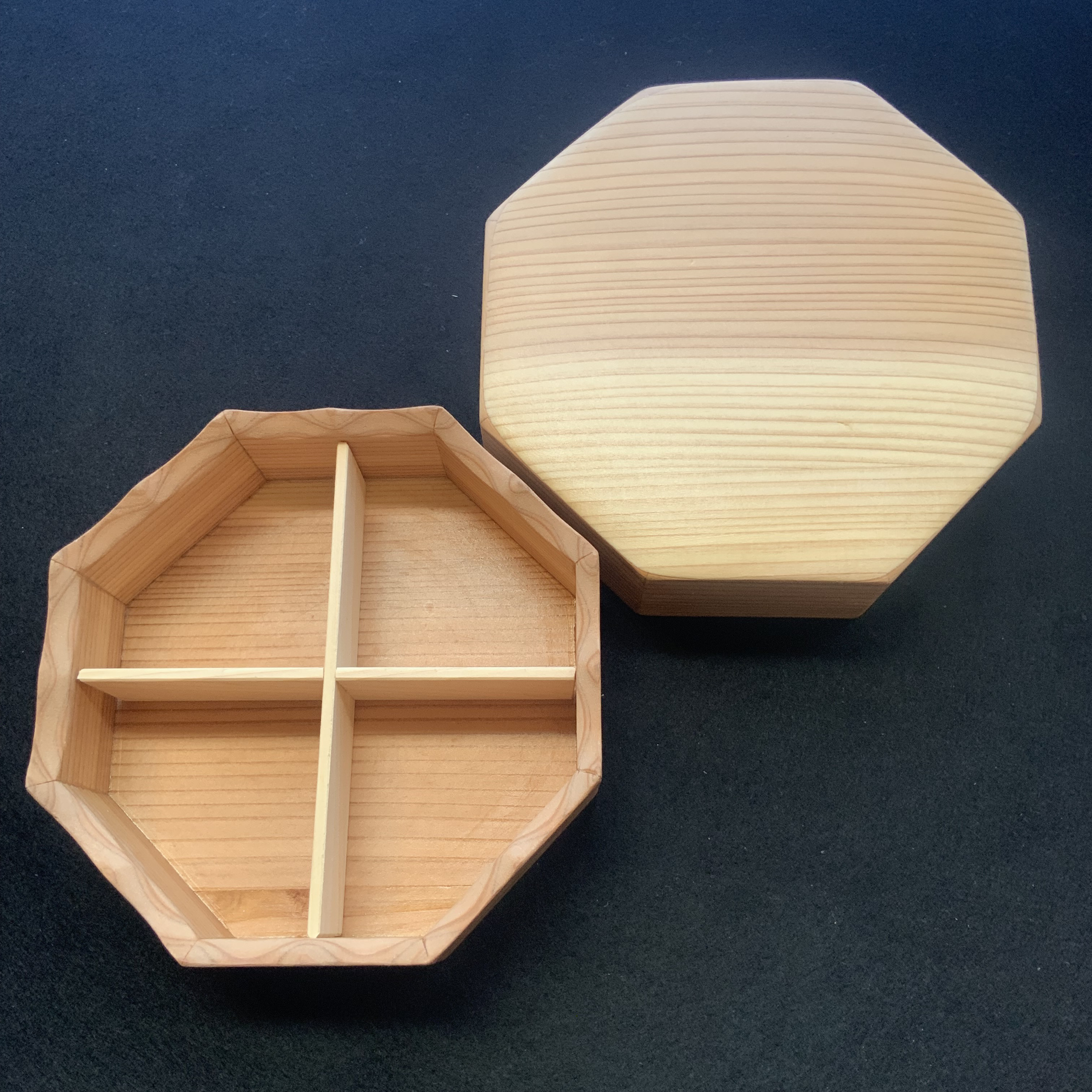 お弁当箱　花びらフチ　正八角形　480ml