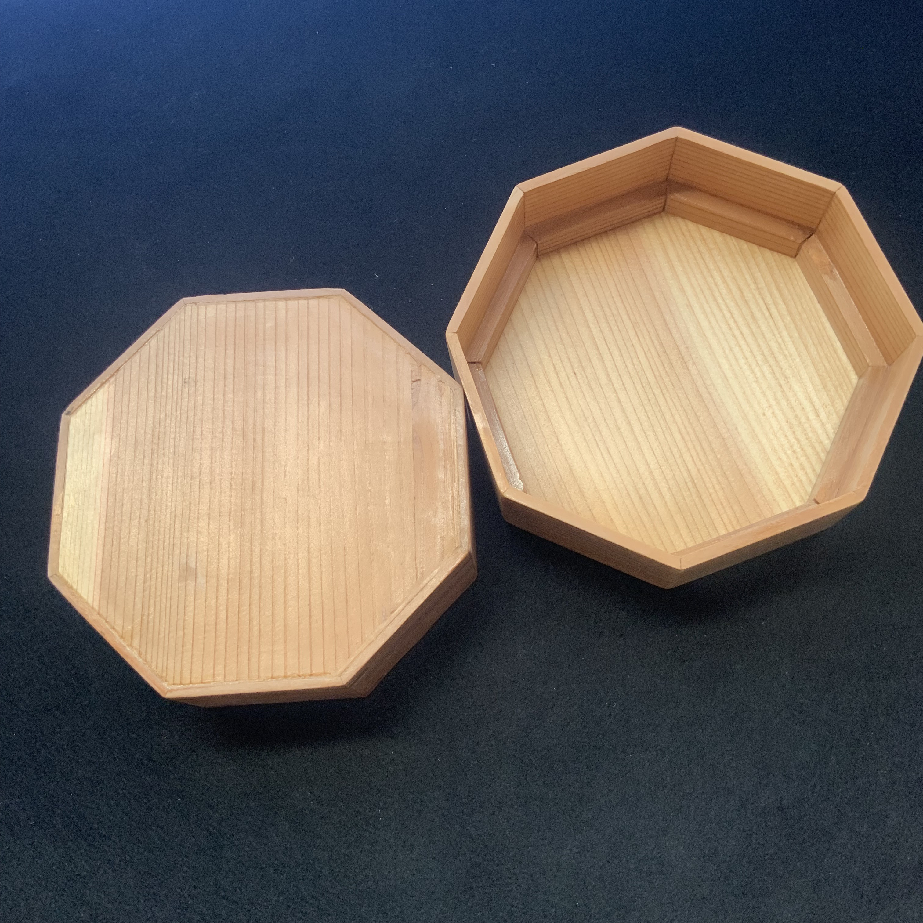 お弁当箱　花びらフチ　正八角形　480ml