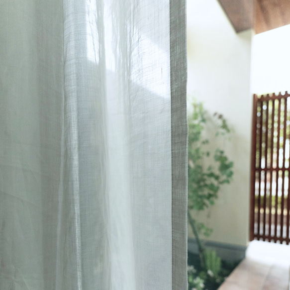 リネンのフラットカーテン　２枚組　オーダーメイド・未使用品 リネンのフラットカーテン 2枚組 オーダーメイド・未使用品 カーテン