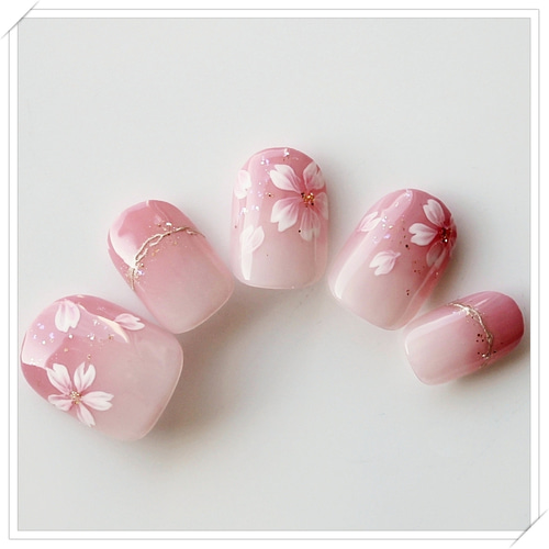 桜 花びら ネイルチップ 花見 春 ピンク色 ニュアンス 桃色 かわいい 