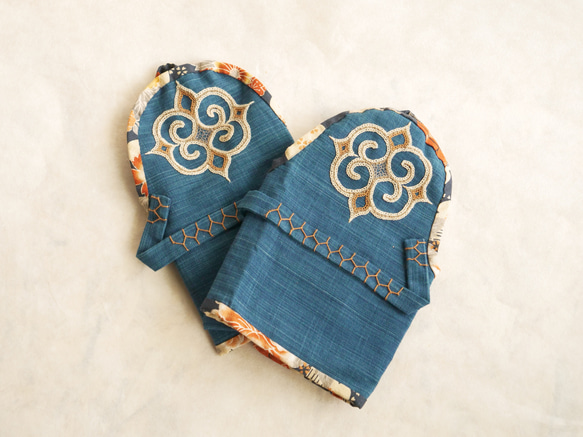 テクンペ（手甲） 二風谷民芸組合 【貝澤美雪 作】 手袋・ミトン katak