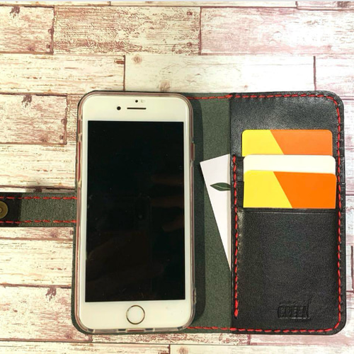 iPhoneケース 3枚ポケット、ベルト付き スマホケース手帳型 本革