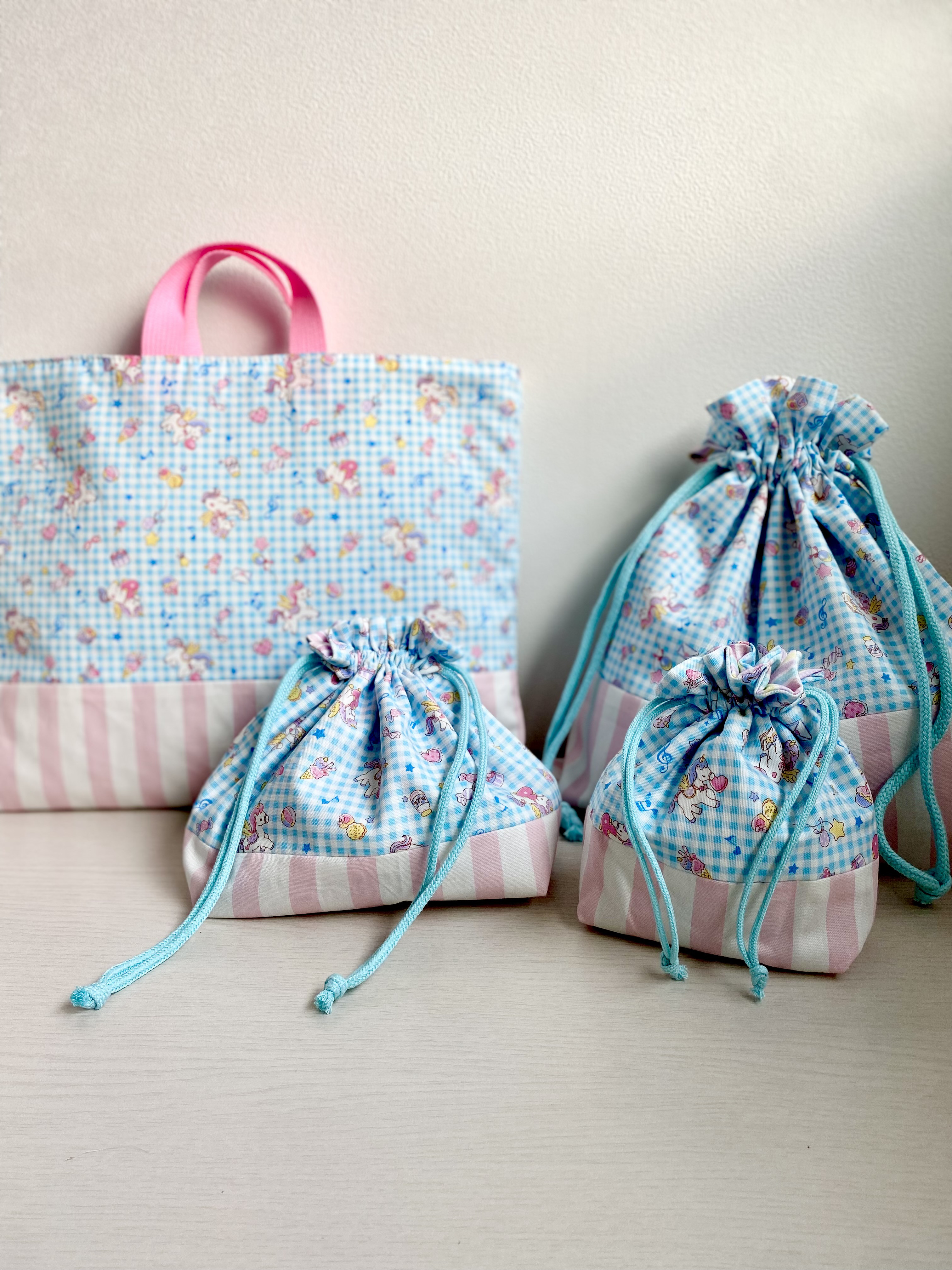 ゆめかわ♡入園入学グッズ　4点セット　レッスンバッグ　お弁当袋　コップ袋　お着替え袋