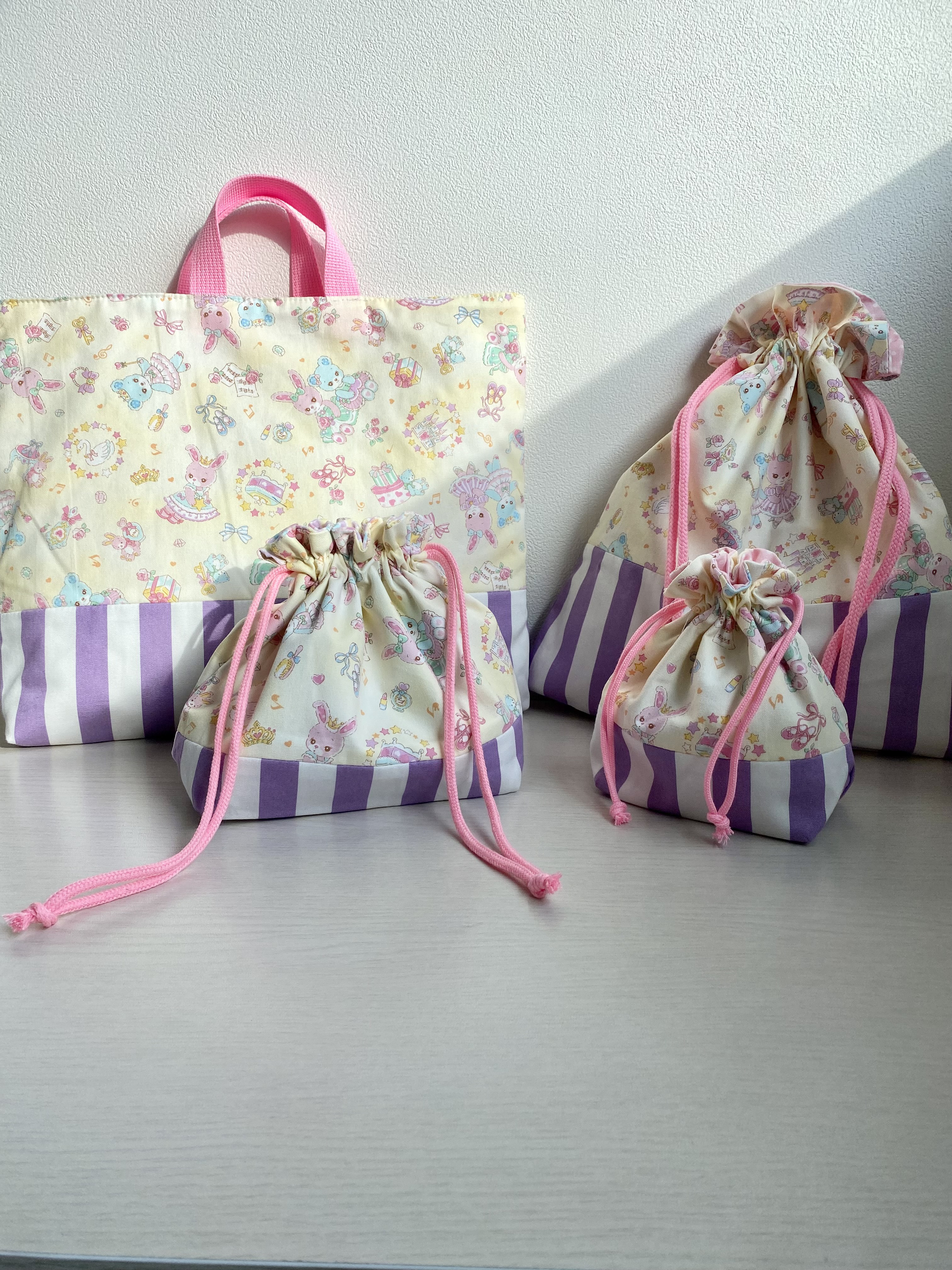 ゆめかわ♡入園入学グッズ　4点セット　レッスンバッグ　お弁当袋　コップ袋　お着替え袋　女の子