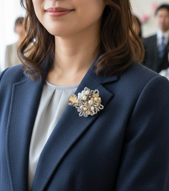 コサージュ ブローチ ヘアピン 髪飾り 紫 ゴールド ベージュ ビーズ