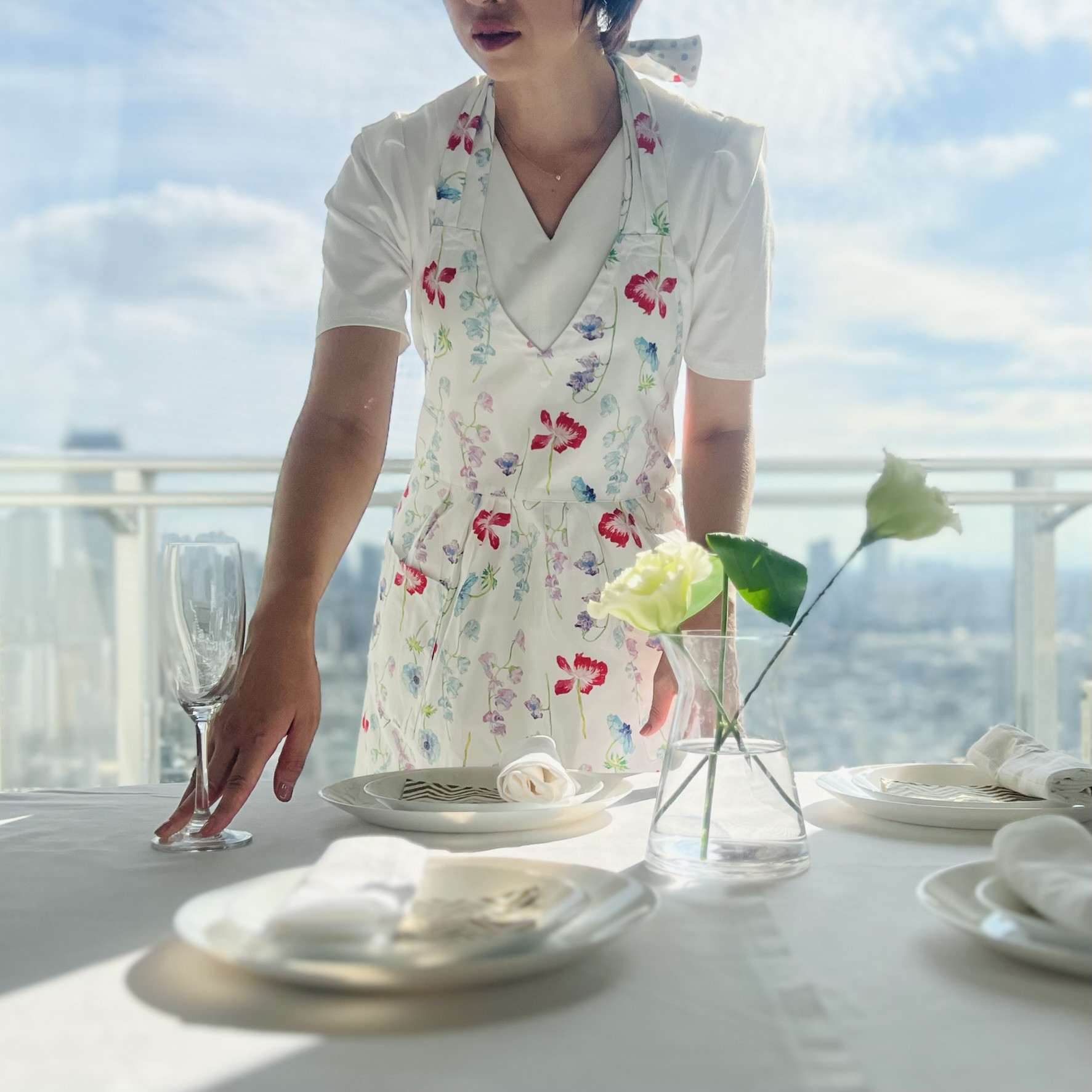 エプロンおしゃれ　花柄　スイートピー　綿100％　オックス　国産　母の日　ギフト　プレゼント　妻プレゼント