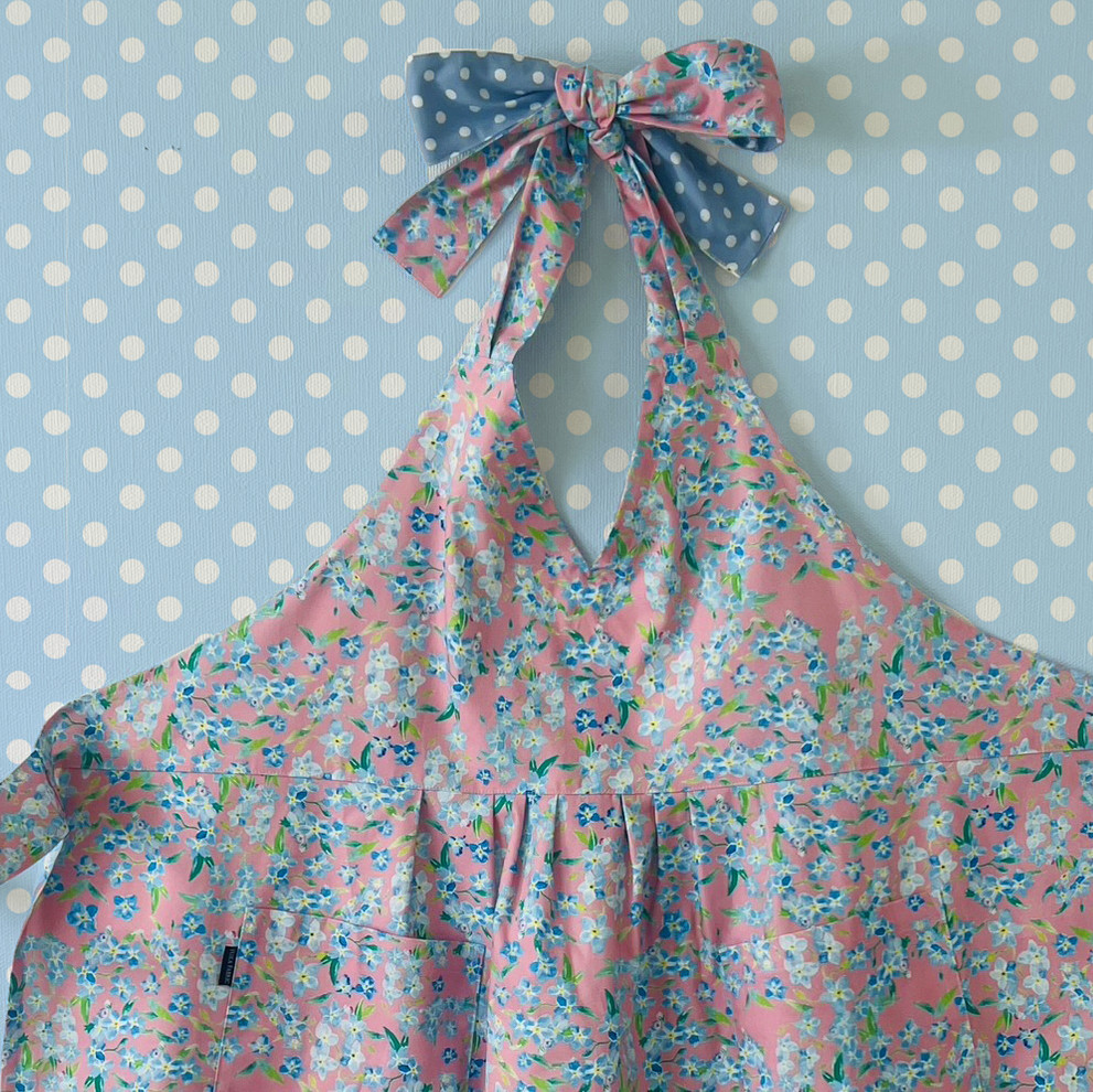 エプロンおしゃれ　花柄　忘れな草　綿100％　オックス　国産　母の日　ギフト　プレゼント　妻プレゼント