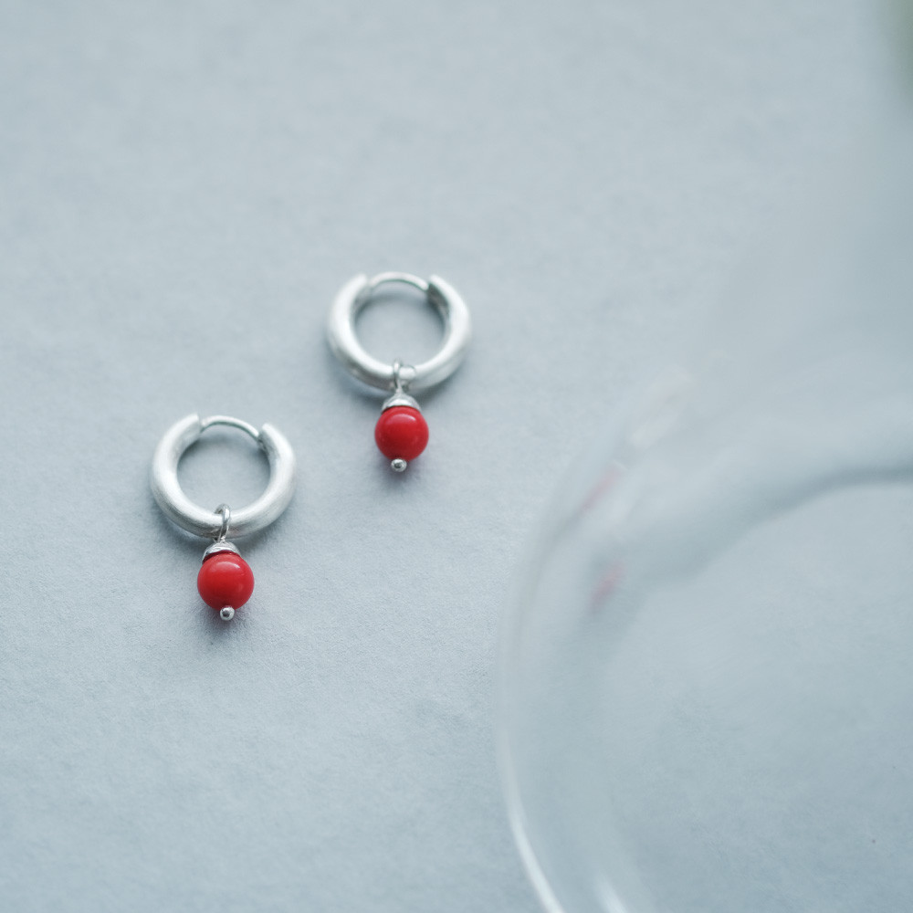 2way 赤珊瑚 チャーム付 中折れ式 フープ ピアス シルバー925