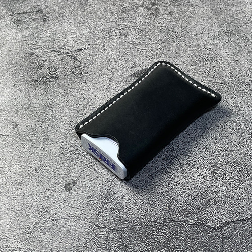 N.N　フリスクケース 手縫】New FRISK(フリスク）黒色本革ケース（生成り麻糸）2025 その他