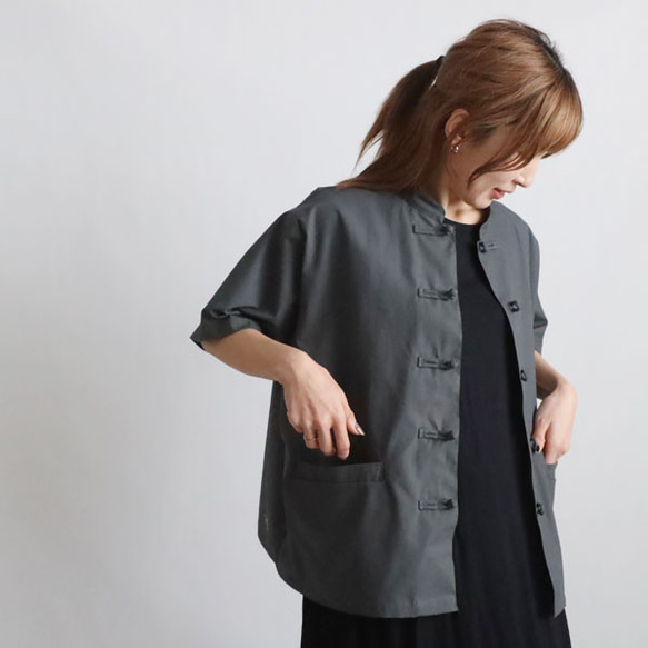 ⁂ラスト１　花ボタン　スタンドカラー　シャツ　ジャケット　カンフー　前開き　グレーH45C 2枚目の画像