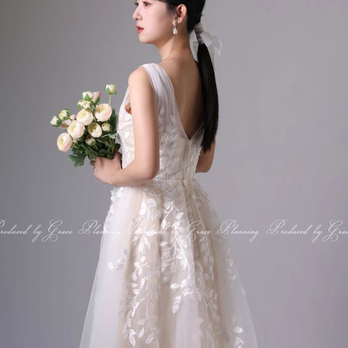 ウェディングドレス 結婚式 前撮り ベージュ ホワイト 背中ファスナー