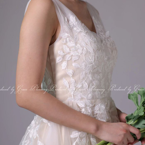 ウェディングドレス 結婚式 前撮り ベージュ ホワイト 背中ファスナー