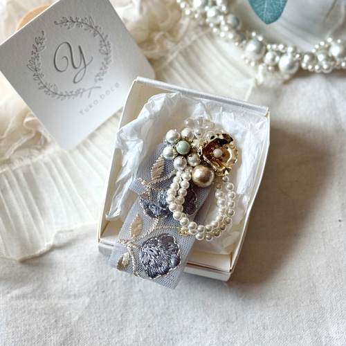 卒業式・入学式にも♡インド刺繍リボンとパールのフラワーブローチ 