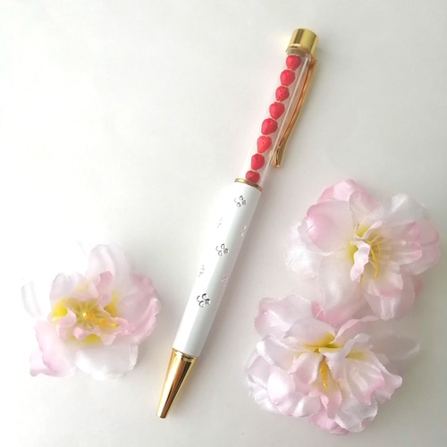 大人気【かわいい苺ボールペン♡】【苺チャーム付きにできます】【替え