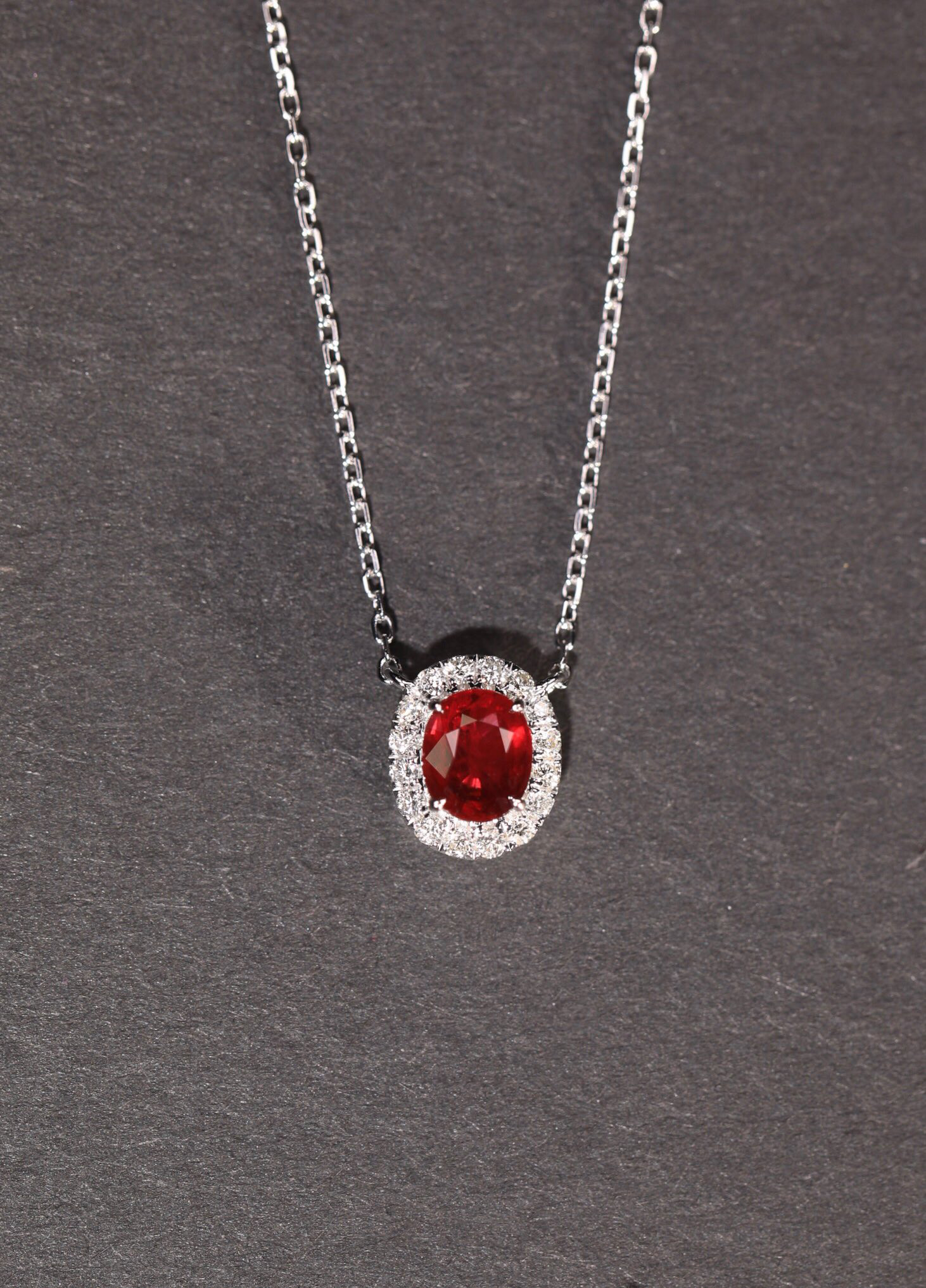 天然ダイヤモンド付きルビーネックレスk18