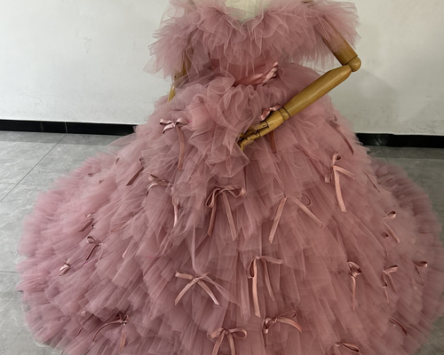 もこもこピンクカラードレス チュールドレス フリルオフショルダー