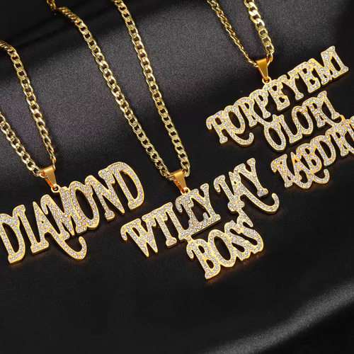 オーダーメイドの名前のジルコニアネックレスステンレス鋼のジュエリー