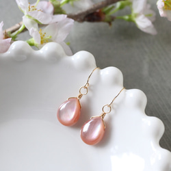 Creema限定ポイントアップ】春らしいピンクシェルのシンプルなピアス