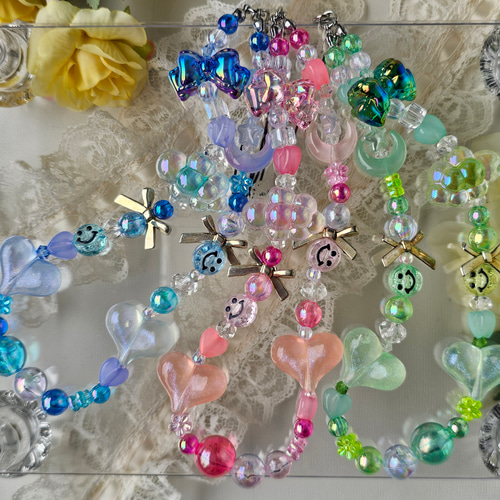 グリーンストラップ ビーズアクセサリー ビーズストラップ 携帯