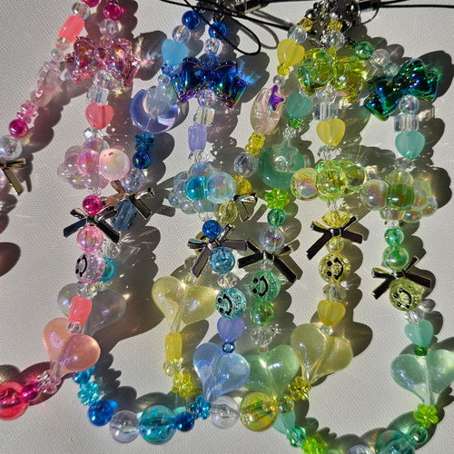 グリーンストラップ ビーズアクセサリー ビーズストラップ 携帯