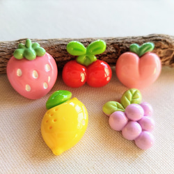15～20mm　フルーツのデコパーツ　５種類×３　１５個　P981 6枚目の画像