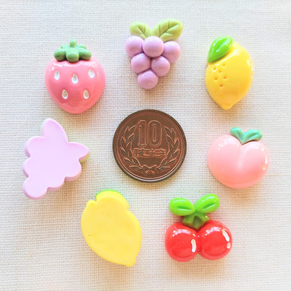 15～20mm　フルーツのデコパーツ　５種類×３　１５個　P981 9枚目の画像