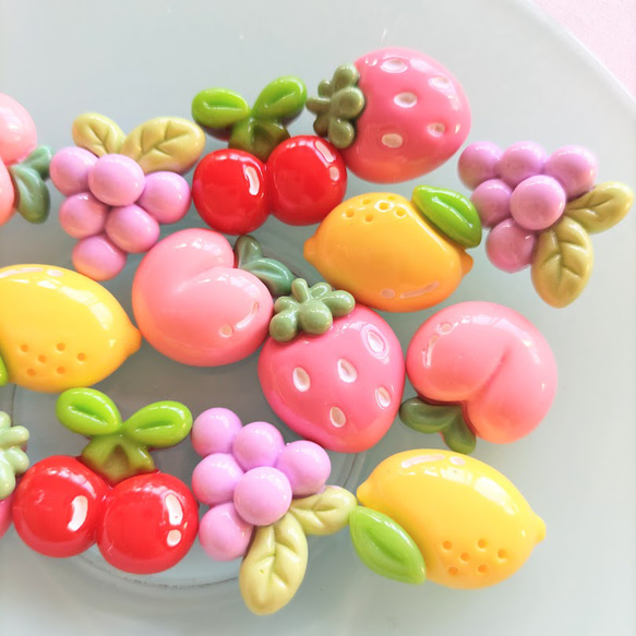 15～20mm　フルーツのデコパーツ　５種類×３　１５個　P981 2枚目の画像
