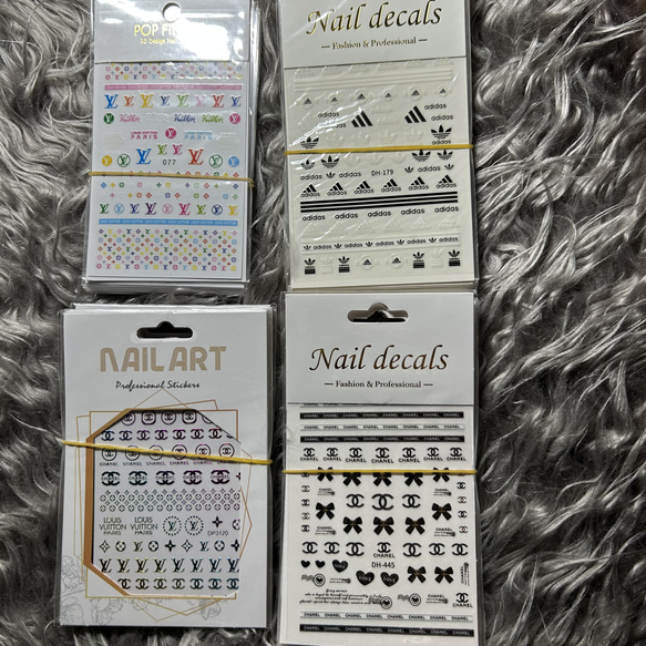 ロゴ ネイルシール ブランド ロゴパーツ デコパーツ R 通販 18810065