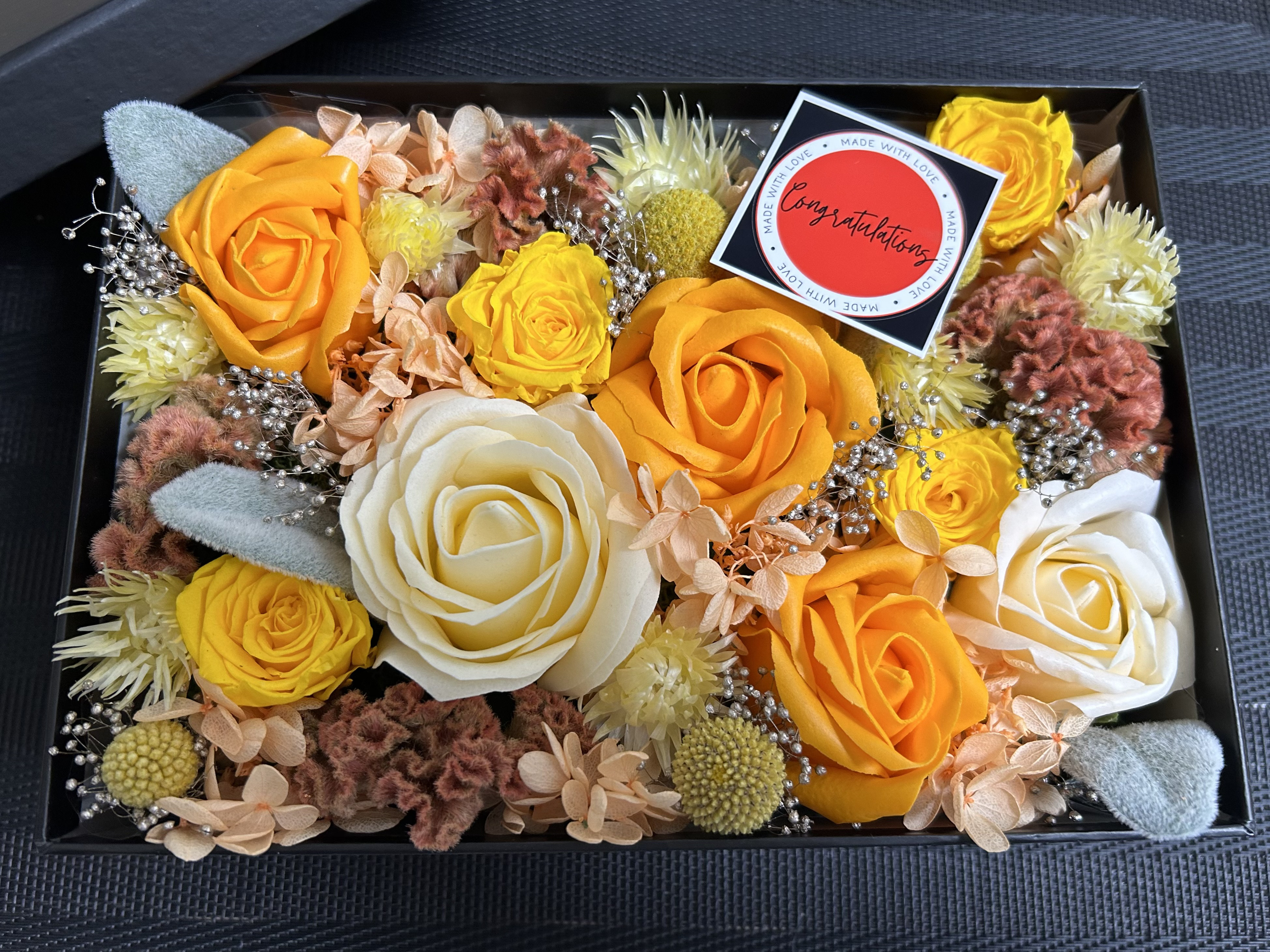 ஐ記念日/傘寿米寿の贈り物に【フルールコフレ/BOXフラワー(レクタングル)/花箱】黄色系 6,745円