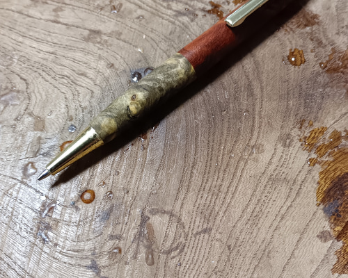 Amazon.co.jp: ⑮Bハンドメイド木軸シャーペン花梨瘤紅白赤濃いめ