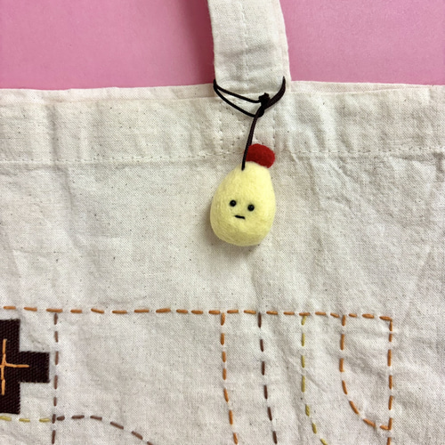マヨネーズのストラップ】 羊毛フェルト キーホルダー チャーム 傘