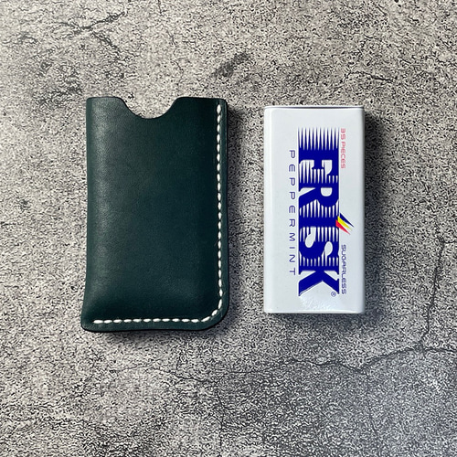 手縫】New FRISK(フリスク）ブルーグリーン色本革ケース（生成り麻糸