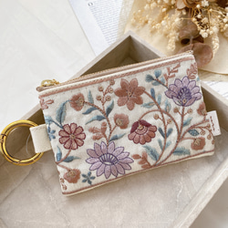 インド刺繍リボン】ハンドメイド ミニ 巾着 フリル ポーチ 巾着