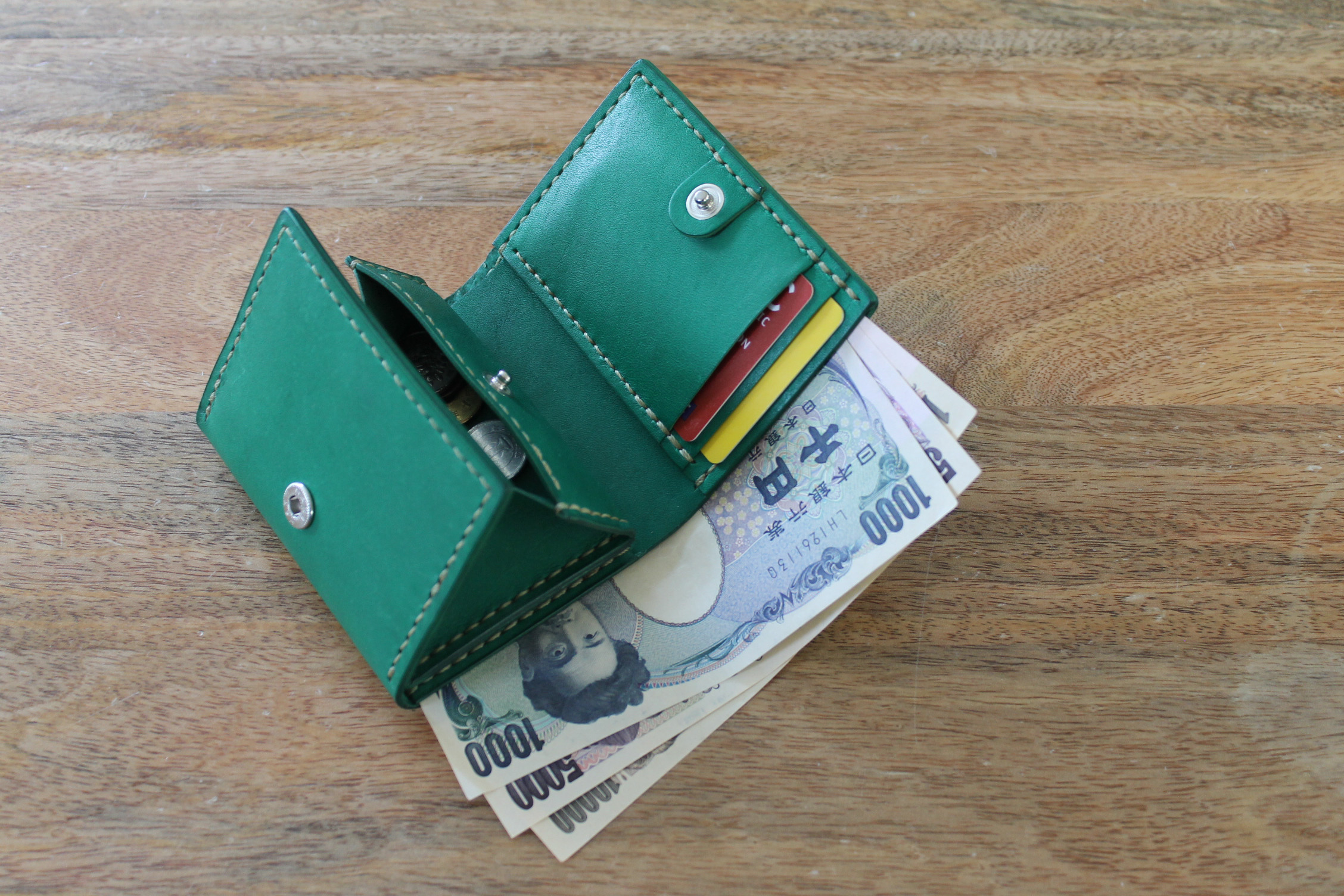 手のひら財布(BOX型)