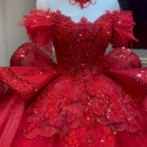 豪華！カラードレス プリンセスライン フレアスカート 赤 編み上げ