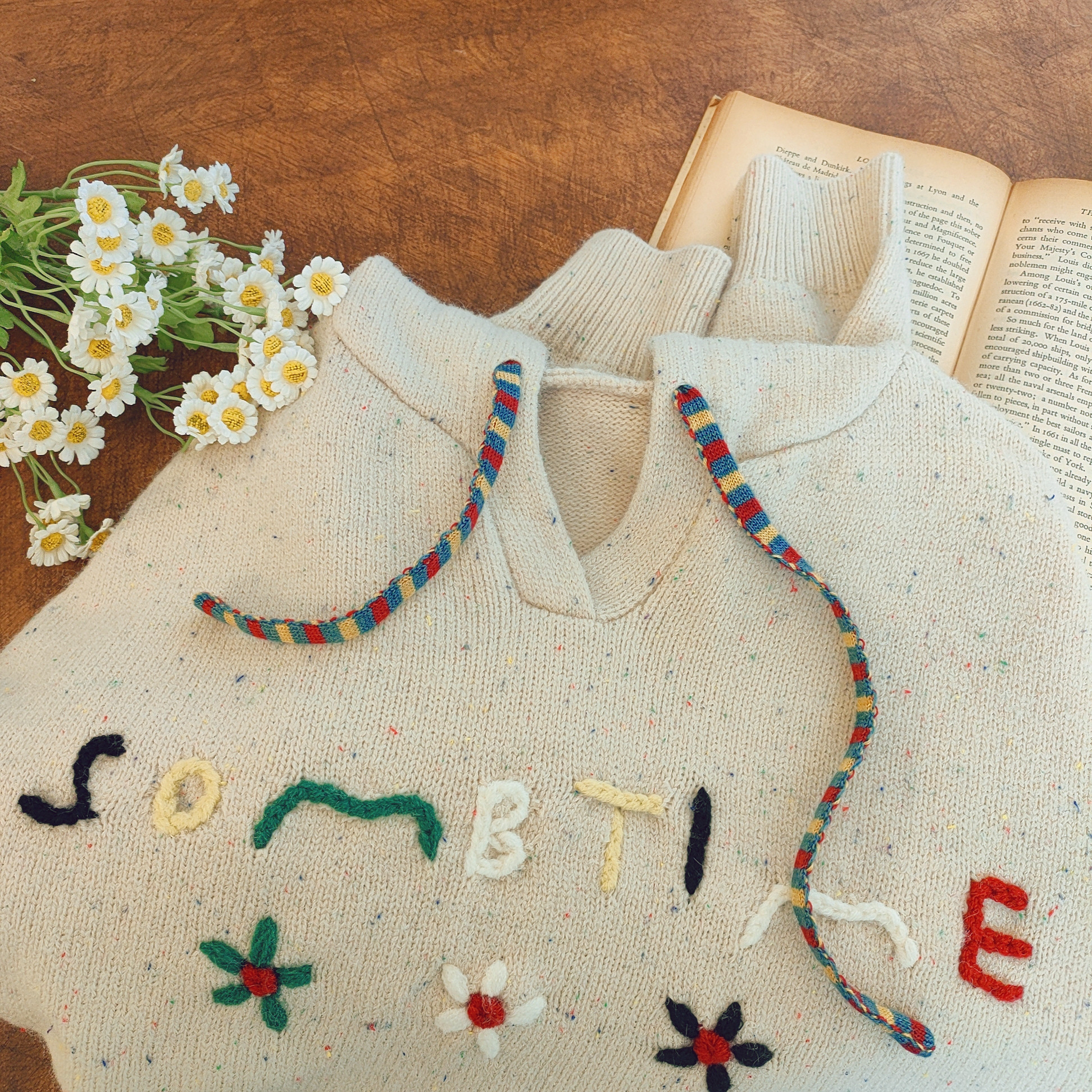 ニットパーカー フード付き シンプル 長袖 トレンド おしゃれ お洒落 きれいめ カジュアル コーデ かわいい 刺繍