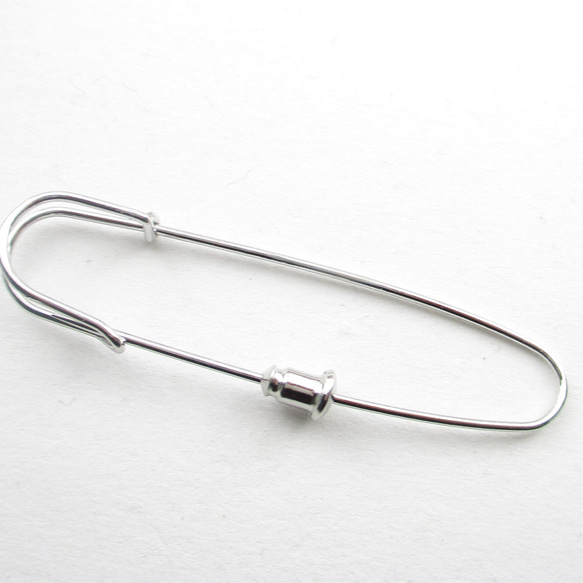 長さ約5cmのカブトピンブローチキャッチ付(ぼぼ屋の素材)BZ019 2枚目の画像