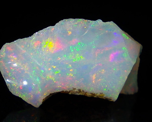 ☆彩豊遊色オパールの原石☆3.80ct/19.4mm☆天然石蛋白石