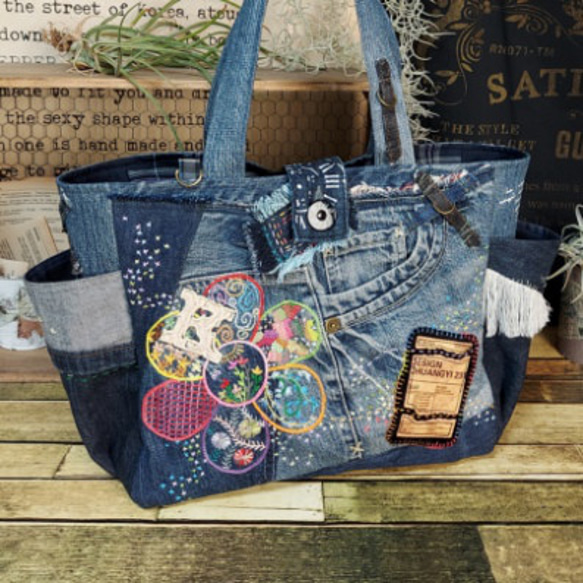 人気新品 刺繍デニムバック No.574 刺繍 ショルダーバッグ デニムリメイク トートバッグ