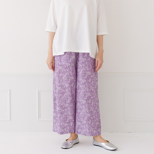 ウエストが楽な着やせパンツ コットンローン 花柄プリント