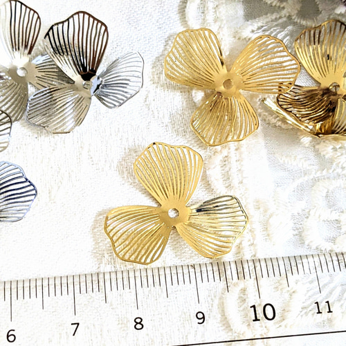 透かし フラワー パーツ シルバー 22㍉ 4個 花 花びら メタル