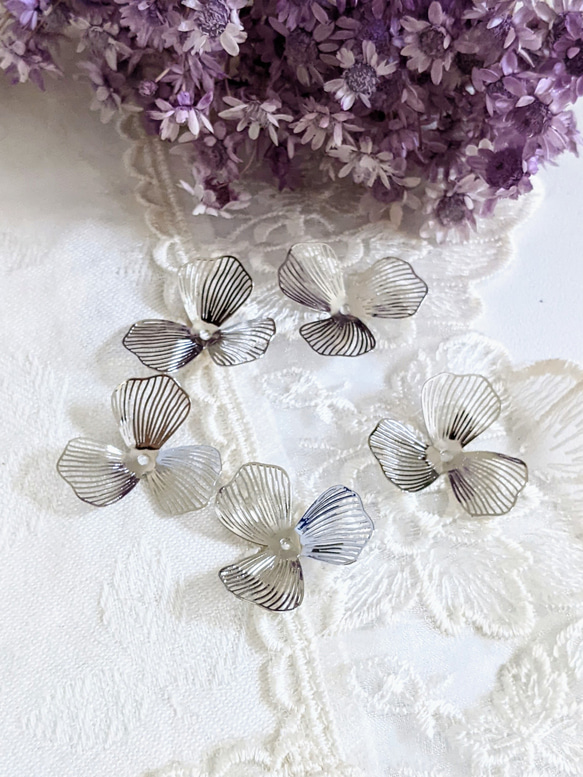 透かし フラワー パーツ シルバー 22㍉ 4個 花 花びら メタル 通し穴